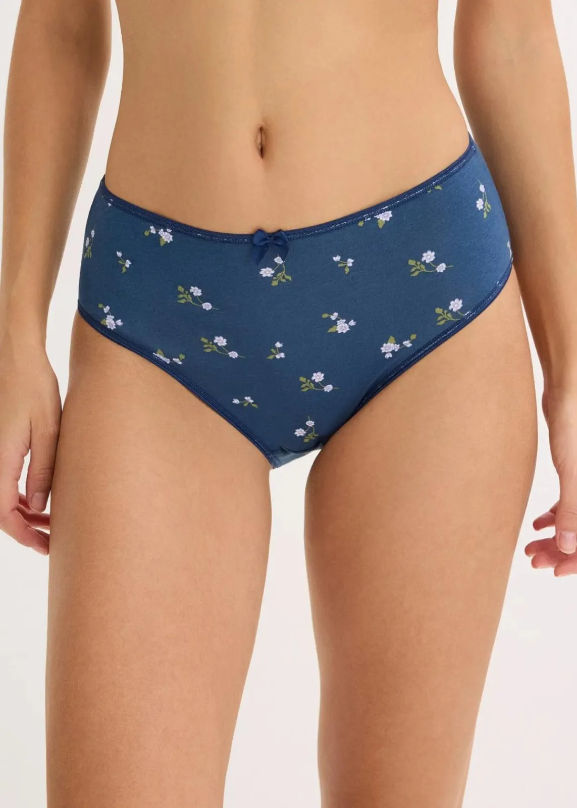 bonprix Wäsche·Baumwollunterwäsche|Wäsche·Höschen^Maxislip mit komfortabler Baumwolle (5er Pack) blau-geblümt+ hell lavendel+ blau