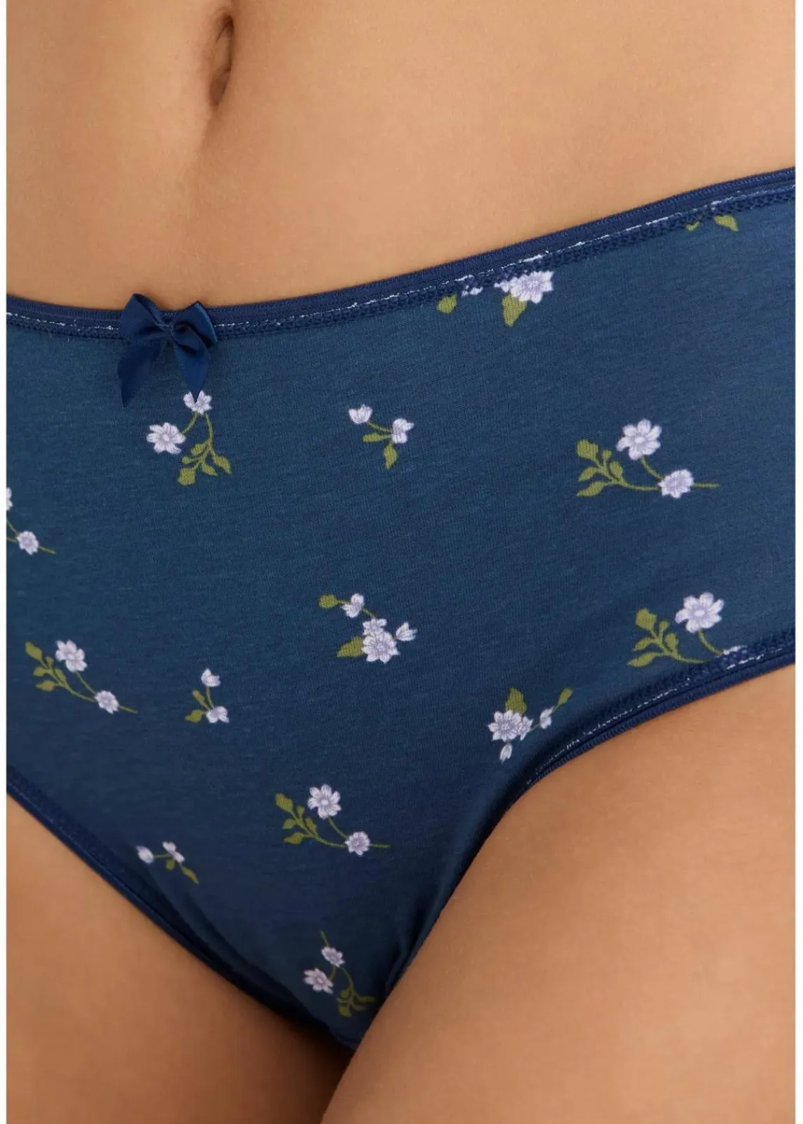 bonprix Wäsche·Baumwollunterwäsche|Wäsche·Höschen^Maxislip mit komfortabler Baumwolle (5er Pack) blau-geblümt+ hell lavendel+ blau