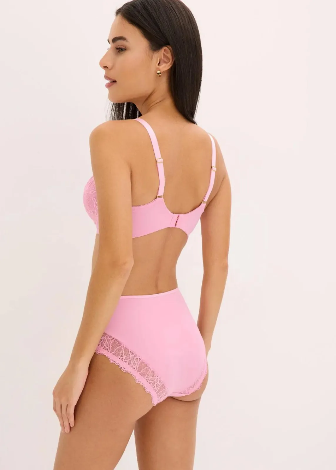 bonprix Nachhaltigere Materialien|Höschen^Maxislip mit zarter Spitze blütenpink