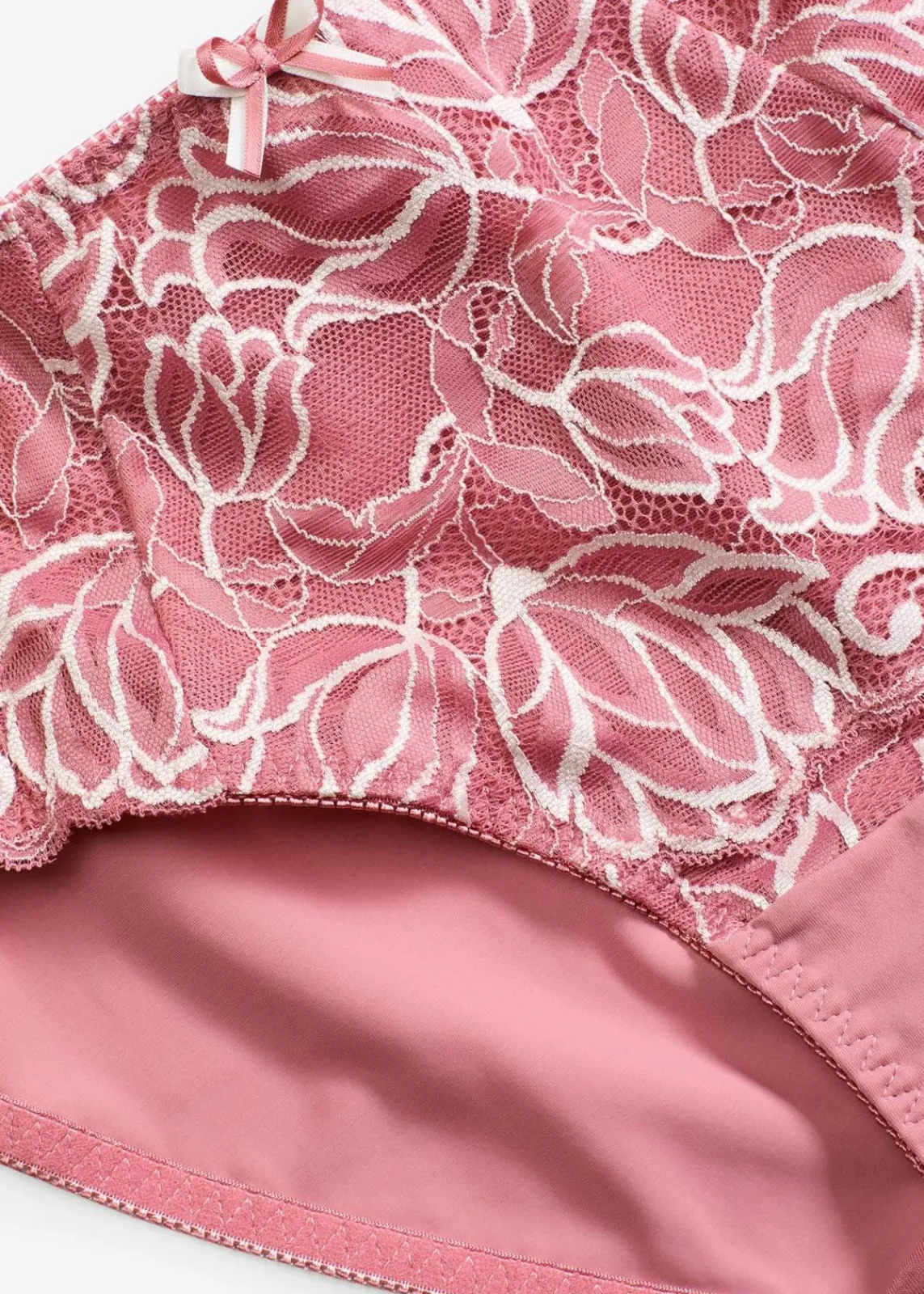 bonprix Wäsche·Dessous|Wäsche·Höschen^Maxislip mit zarter Spitze beerensorbet/wollweiß
