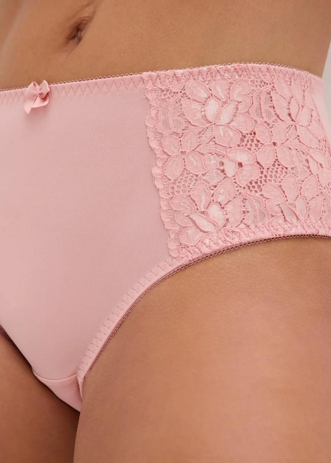 bonprix Nachhaltigere Materialien|Höschen^Maxislip mit zarter Spitze (2er Pack) antikrosa