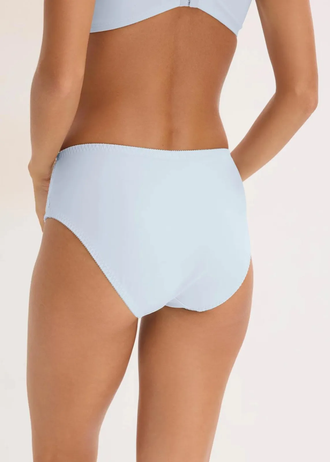 bonprix Wäsche·Höschen|Nachhaltigere Materialien^Maxislip mit zarter Spitze (2er Pack) cremeblau
