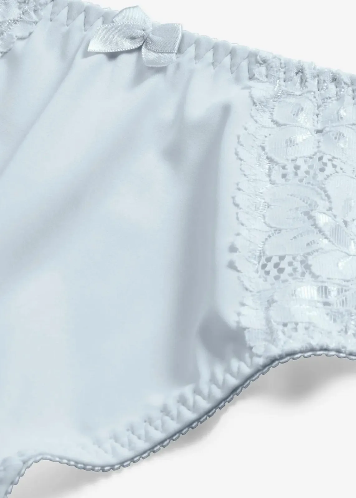 bonprix Wäsche·Höschen|Nachhaltigere Materialien^Maxislip mit zarter Spitze (2er Pack) cremeblau