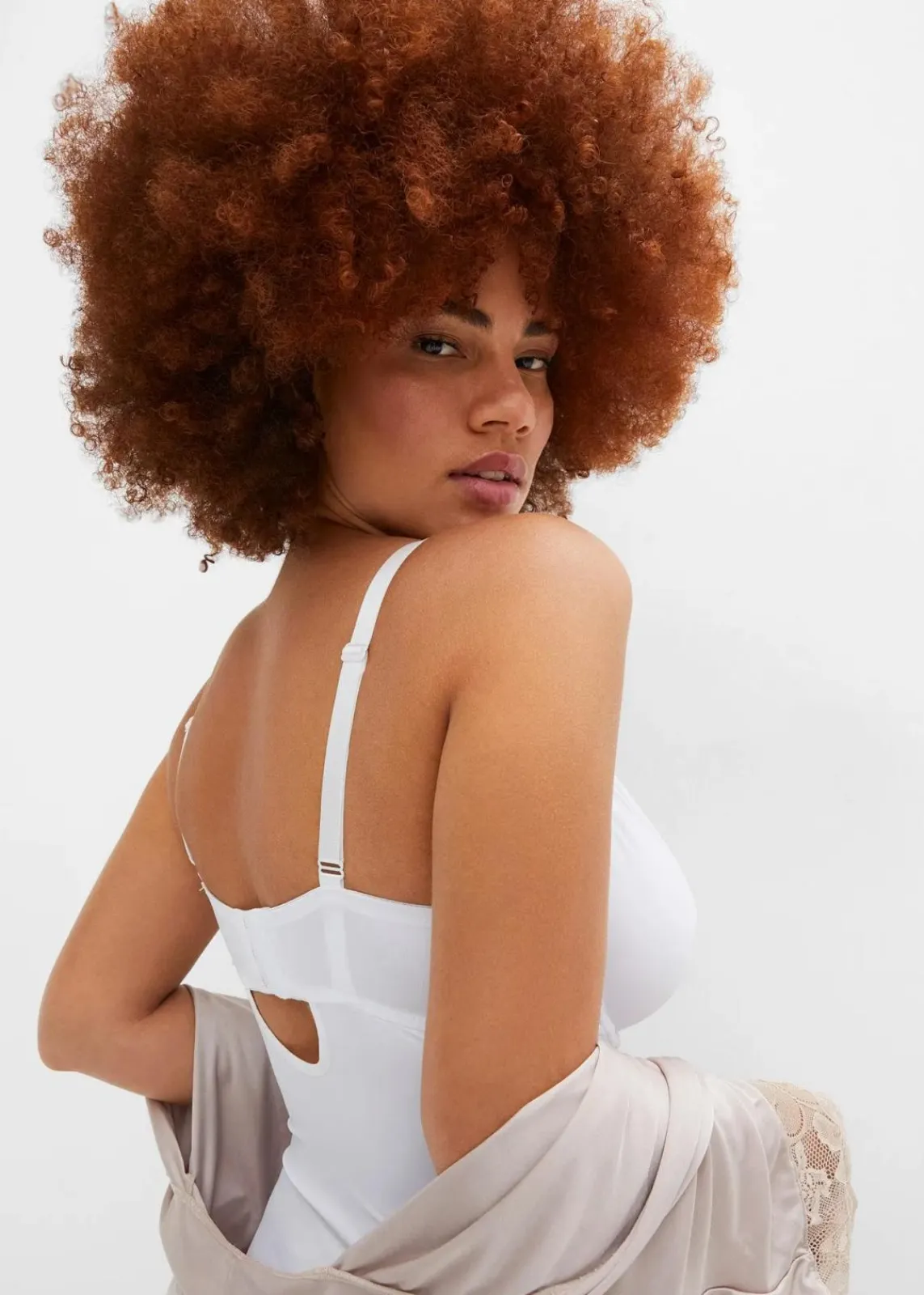 bonprix Große Cups D-H|Shapewear^Medium Shape Body weiss