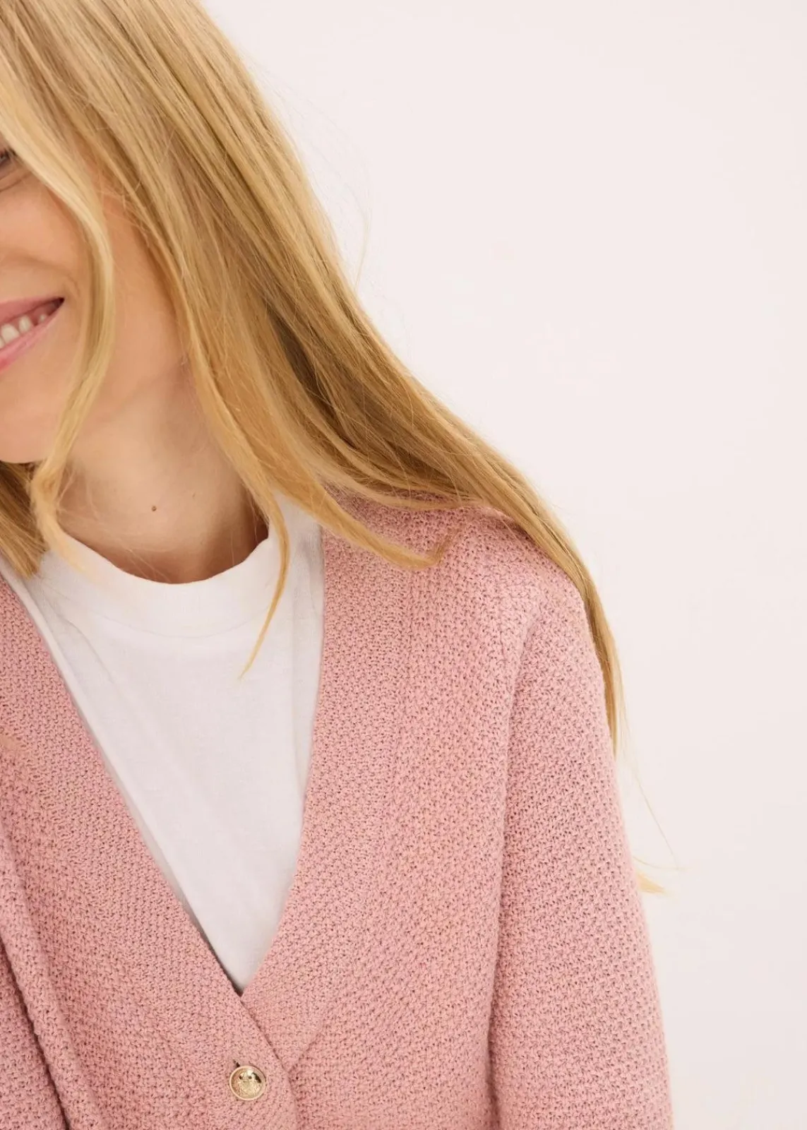 bonprix Bekleidung·Umstandsmode|Pullover & Strickjacken^Melange Strickjacke mit goldfarbigen Knöpfen aschrosa meliert