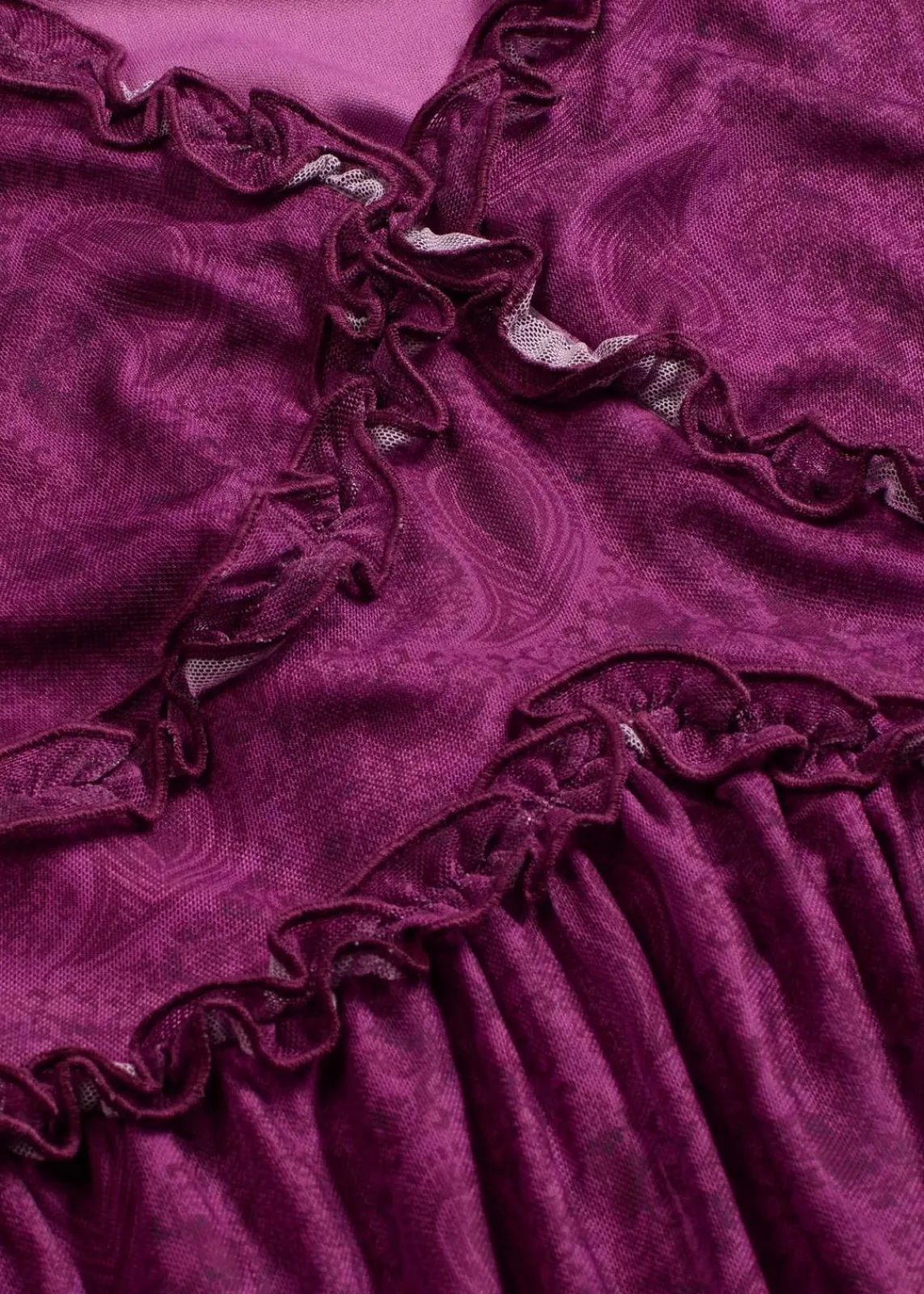 bonprix Bekleidung·Pullover & Strickjacken|Kleider^Midi-Jerseykleid aus Mesh dunkellila paisley
