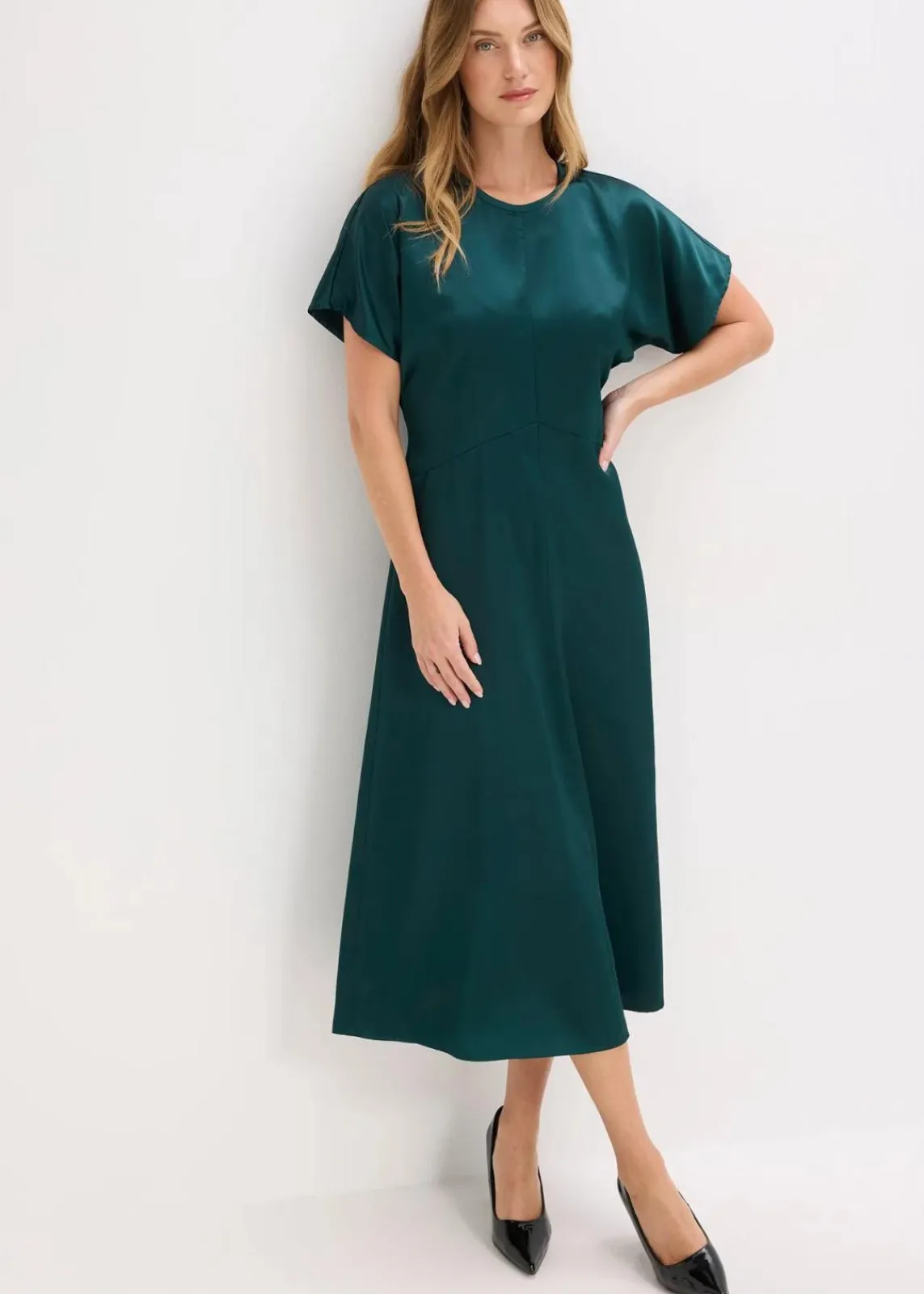 bonprix Nachhaltigere Materialien|Kleider^Midikleid tiefgrün