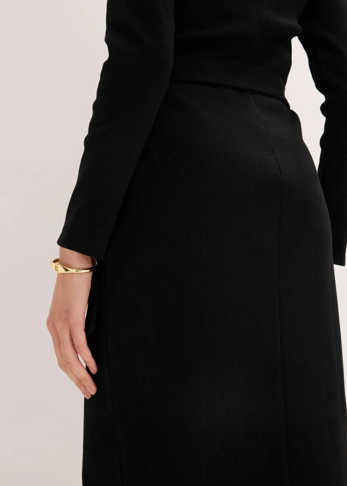 bonprix Nachhaltigere Materialien|Kleider^Midikleid aus elastischem Baumwoll-Mix schwarz