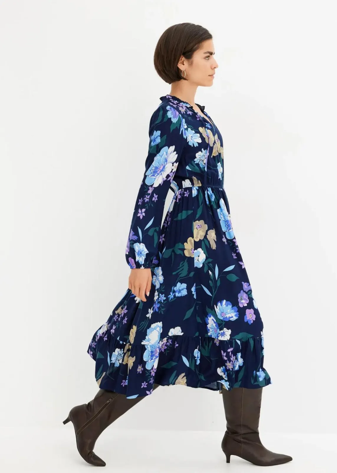 bonprix Kleider|Nachhaltigere Materialien^Midikleid aus fließender Viskose dunkelblau