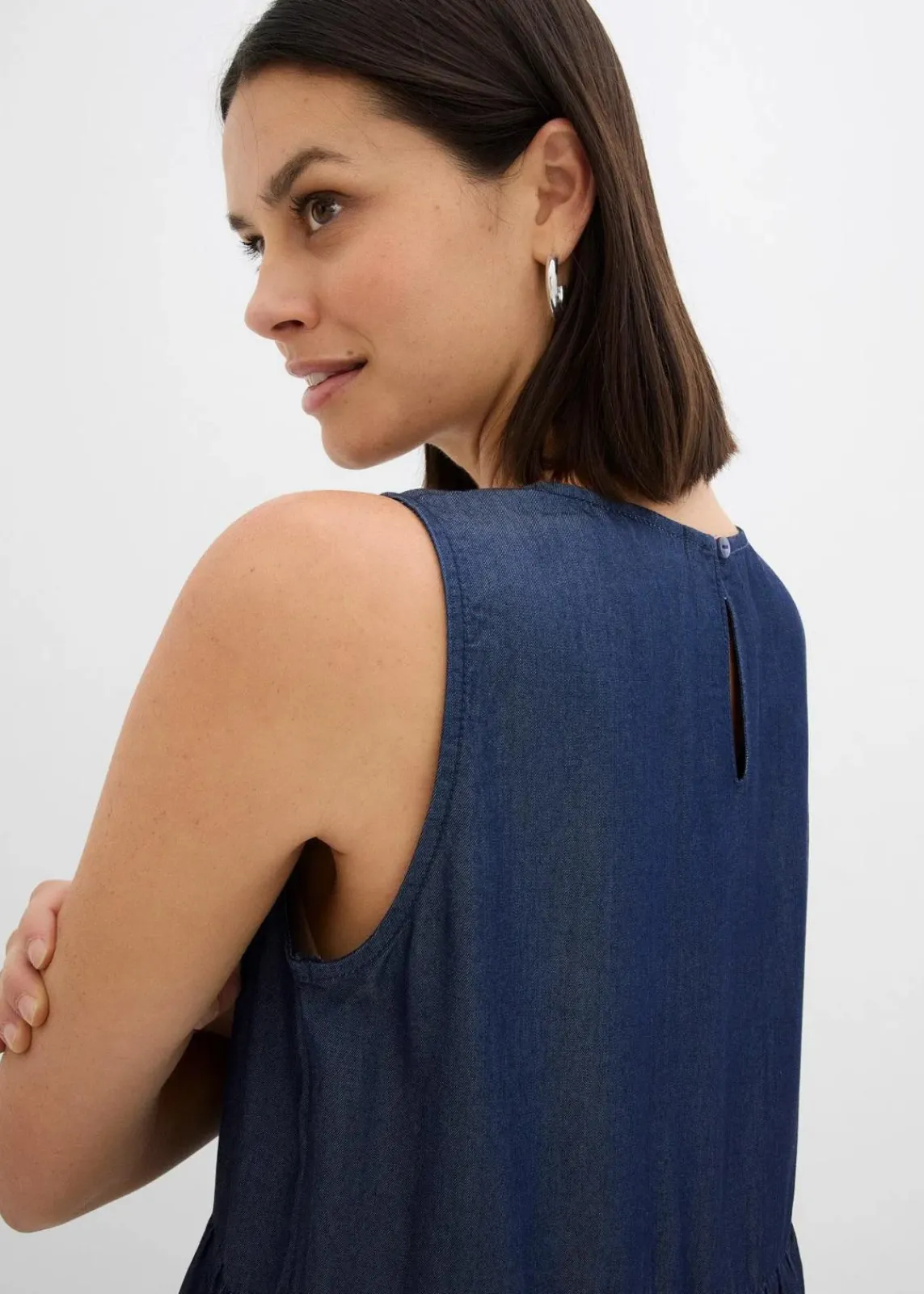 bonprix Kleider|Bekleidung·Pullover & Strickjacken^Midikleid aus glattem Lyocell dunkelblau