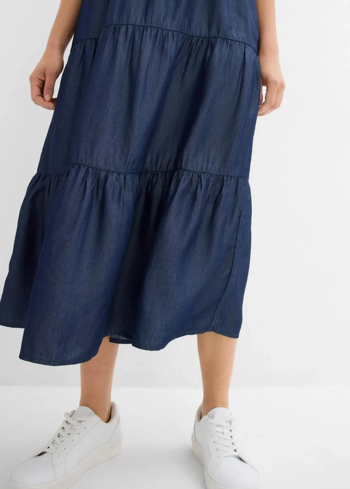 bonprix Kleider|Bekleidung·Pullover & Strickjacken^Midikleid aus glattem Lyocell dunkelblau