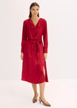 bonprix Nachhaltigere Materialien|Kleider^Midikleid aus glänzendem Satin chillirot