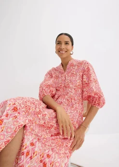 bonprix Bekleidung·Pullover & Strickjacken|Kleider^Midikleid aus leichter Baumwolle erdbeere/wollweiß bedruckt