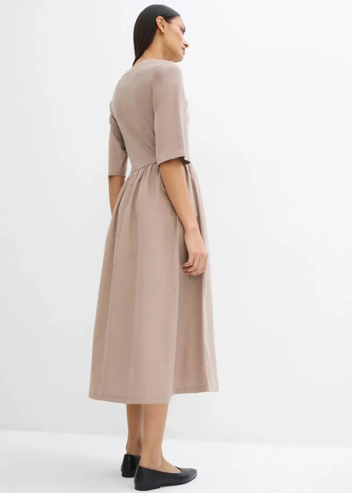 bonprix Kleider^Midikleid aus reiner Baumwolle taupe