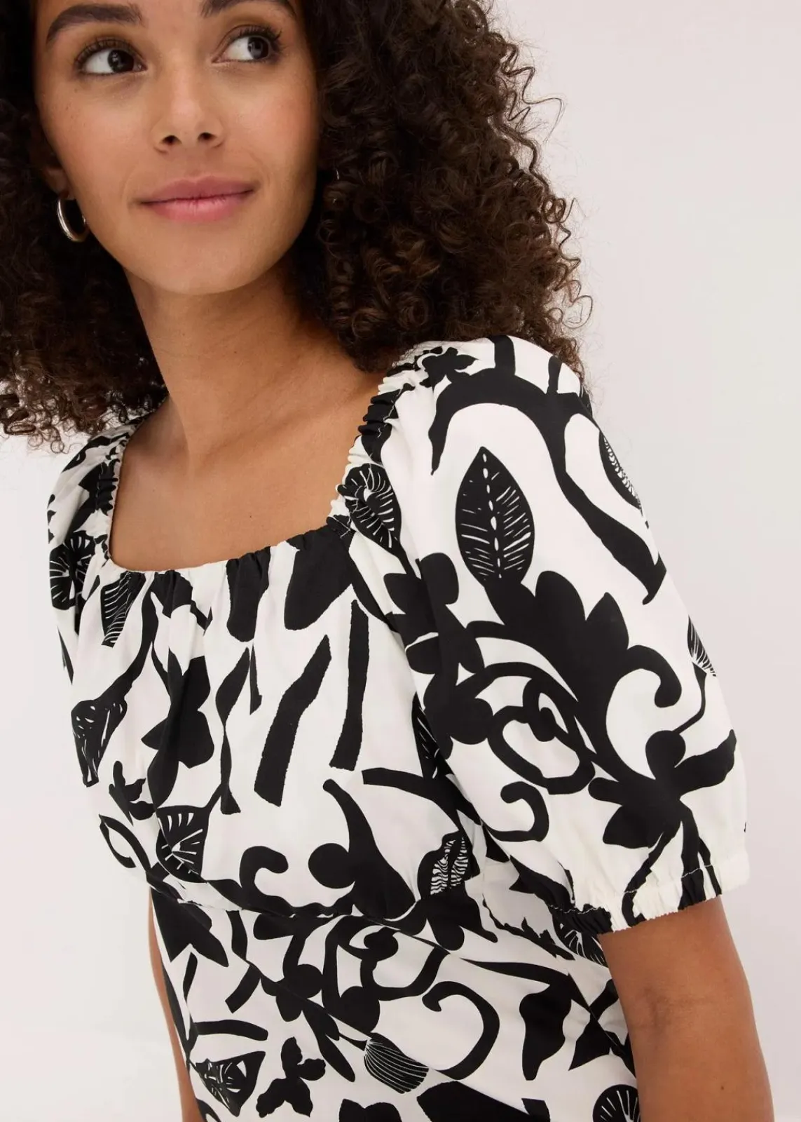 bonprix Kleider|Bekleidung·Pullover & Strickjacken^Midikleid aus reiner Bio-Baumwolle schwarz/cremeweiß floral