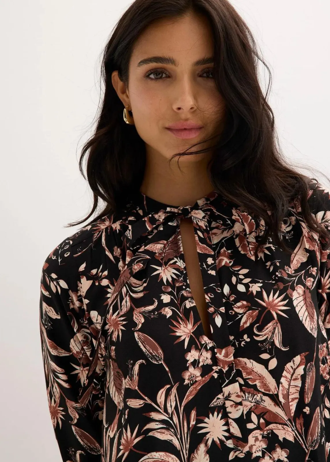 bonprix Kleider|Bekleidung·Pullover & Strickjacken^Midikleid aus reiner Viskose dunkelgrau/muskatbraun/hellbraun floral
