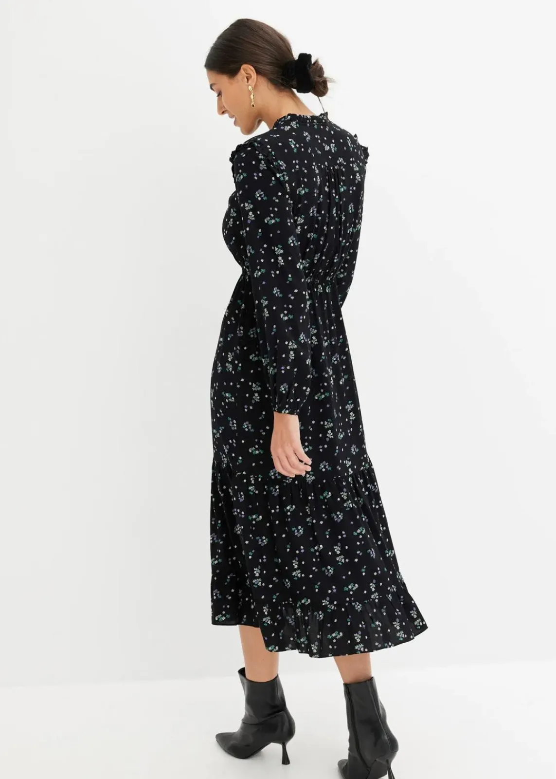 bonprix Nachhaltigere Materialien|Kleider^Midikleid aus reiner Viskose schwarz geblümt