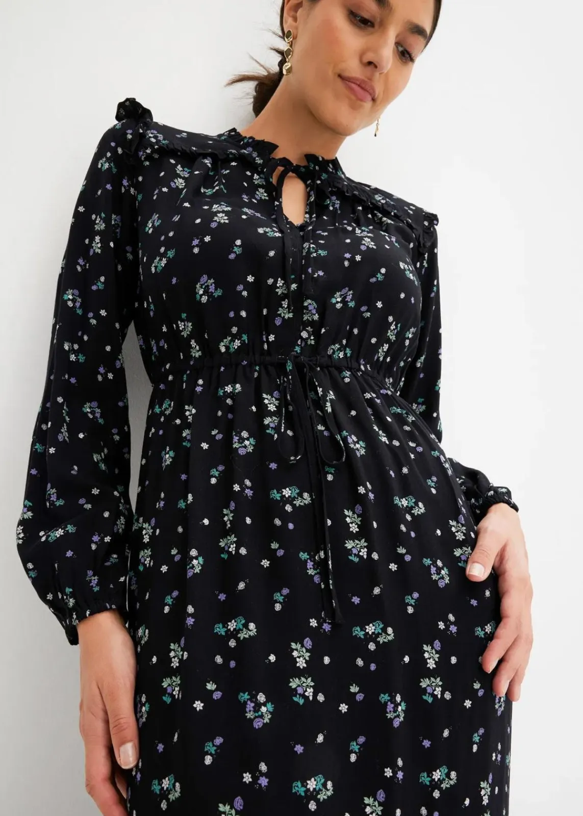 bonprix Nachhaltigere Materialien|Kleider^Midikleid aus reiner Viskose schwarz geblümt