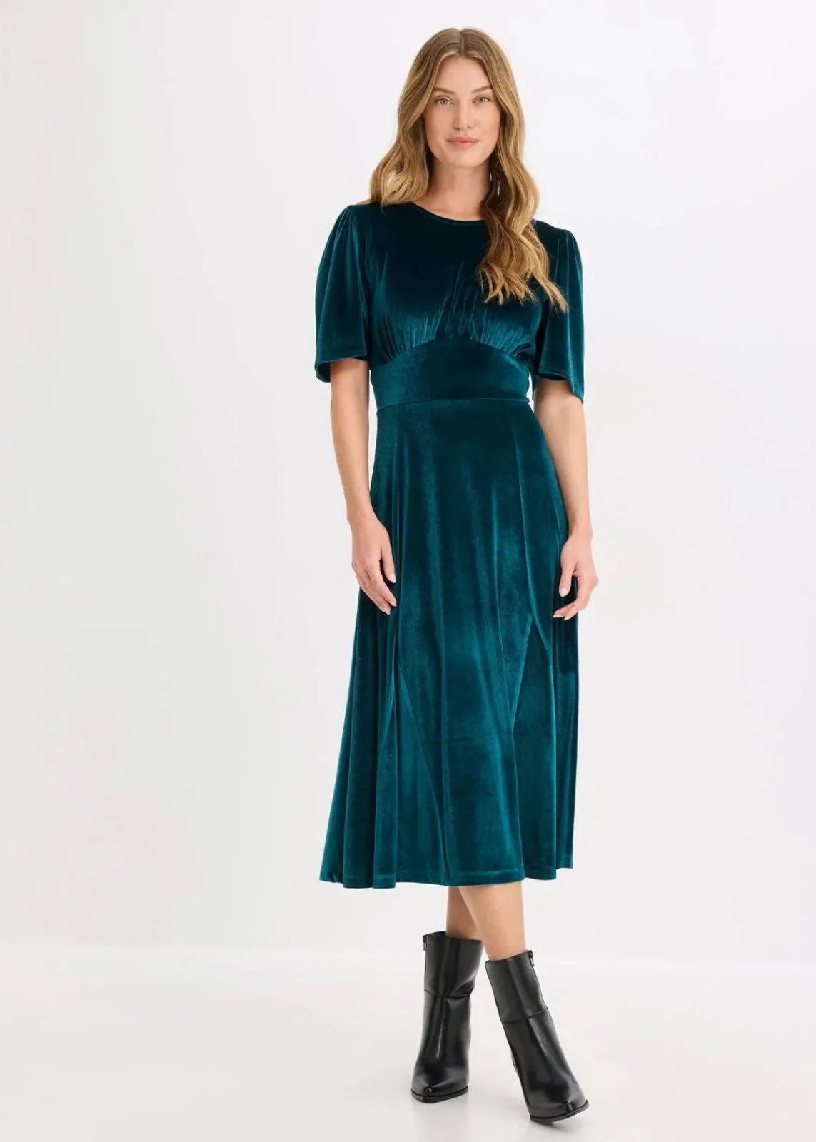 bonprix Kleider^Midikleid aus softem Samt dunkelpetrol