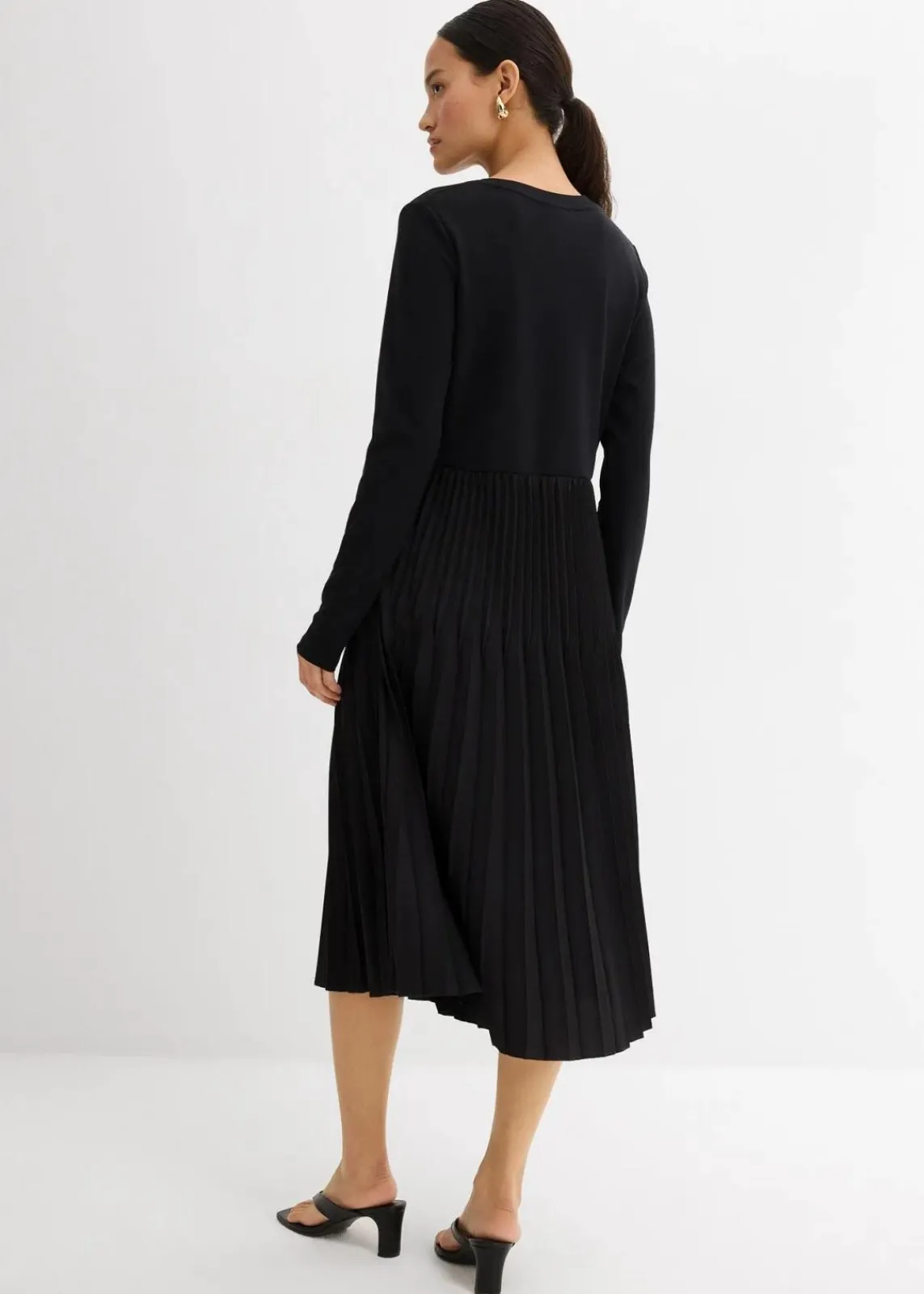 bonprix Bekleidung·Pullover & Strickjacken|Kleider^Midikleid aus Viskose-Mix schwarz
