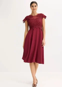 bonprix Kleider|Festliche Mode^Midikleid aus zartem Tüll mit Spitze rubinrot
