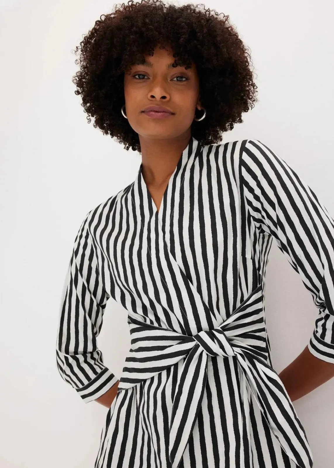 bonprix Bekleidung·Pullover & Strickjacken|Kleider^Midikleid mit Bindeband wollweiß/schwarz gestreift