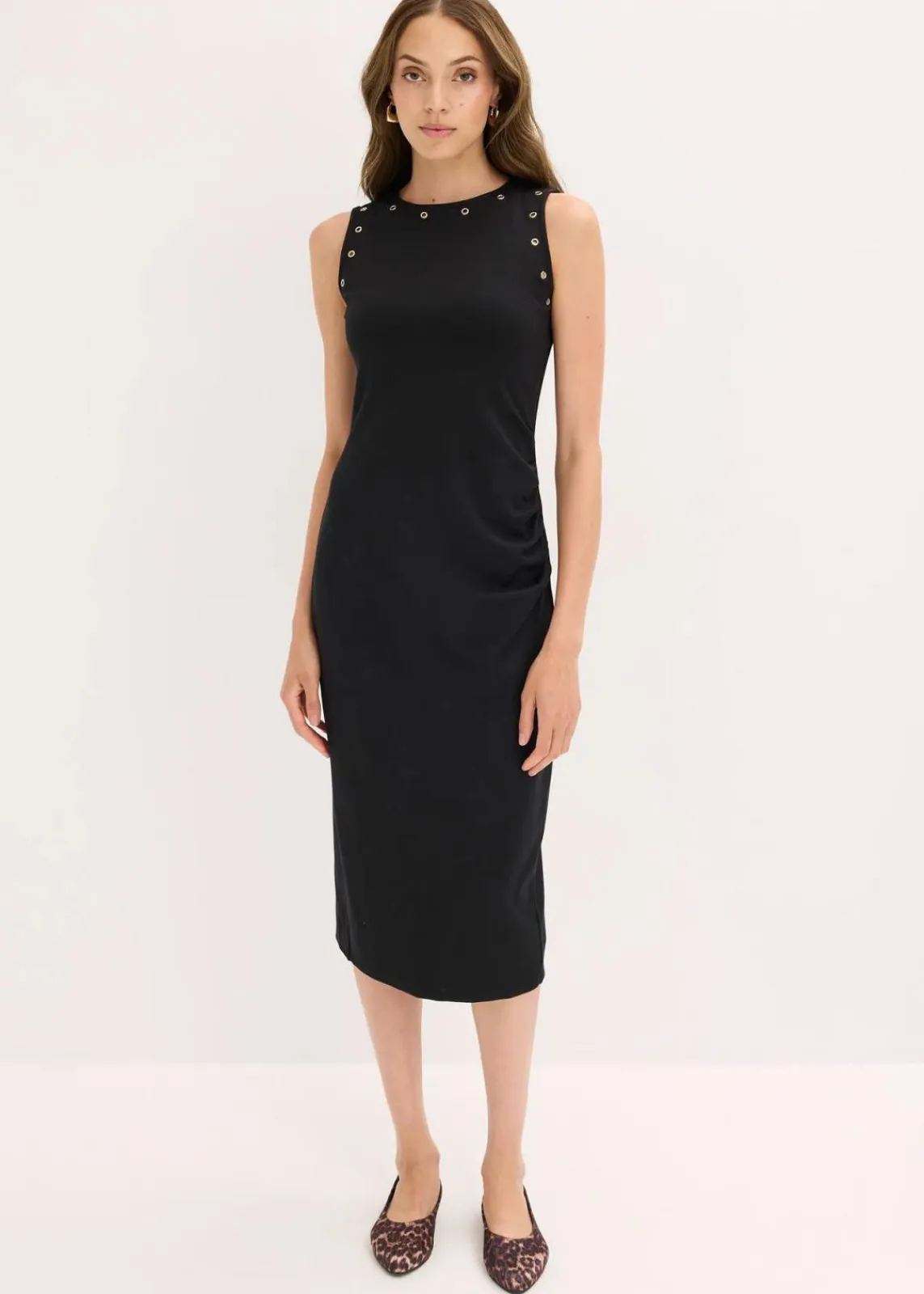 bonprix Nachhaltigere Materialien|Kleider^Midikleid mit Nieten schwarz