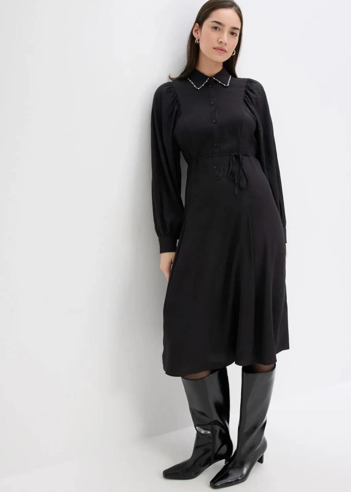 bonprix Bekleidung·Pullover & Strickjacken|Kleider^Midikleid mit Perlen Applikation schwarz