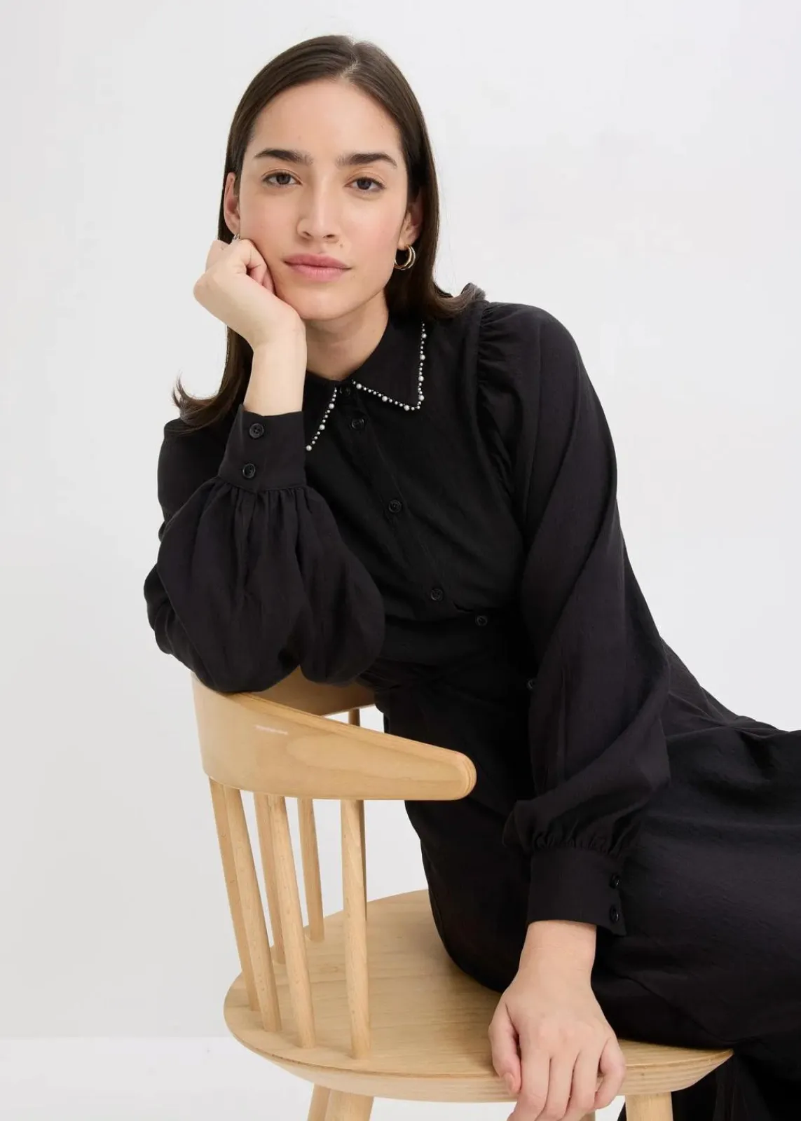 bonprix Bekleidung·Pullover & Strickjacken|Kleider^Midikleid mit Perlen Applikation schwarz