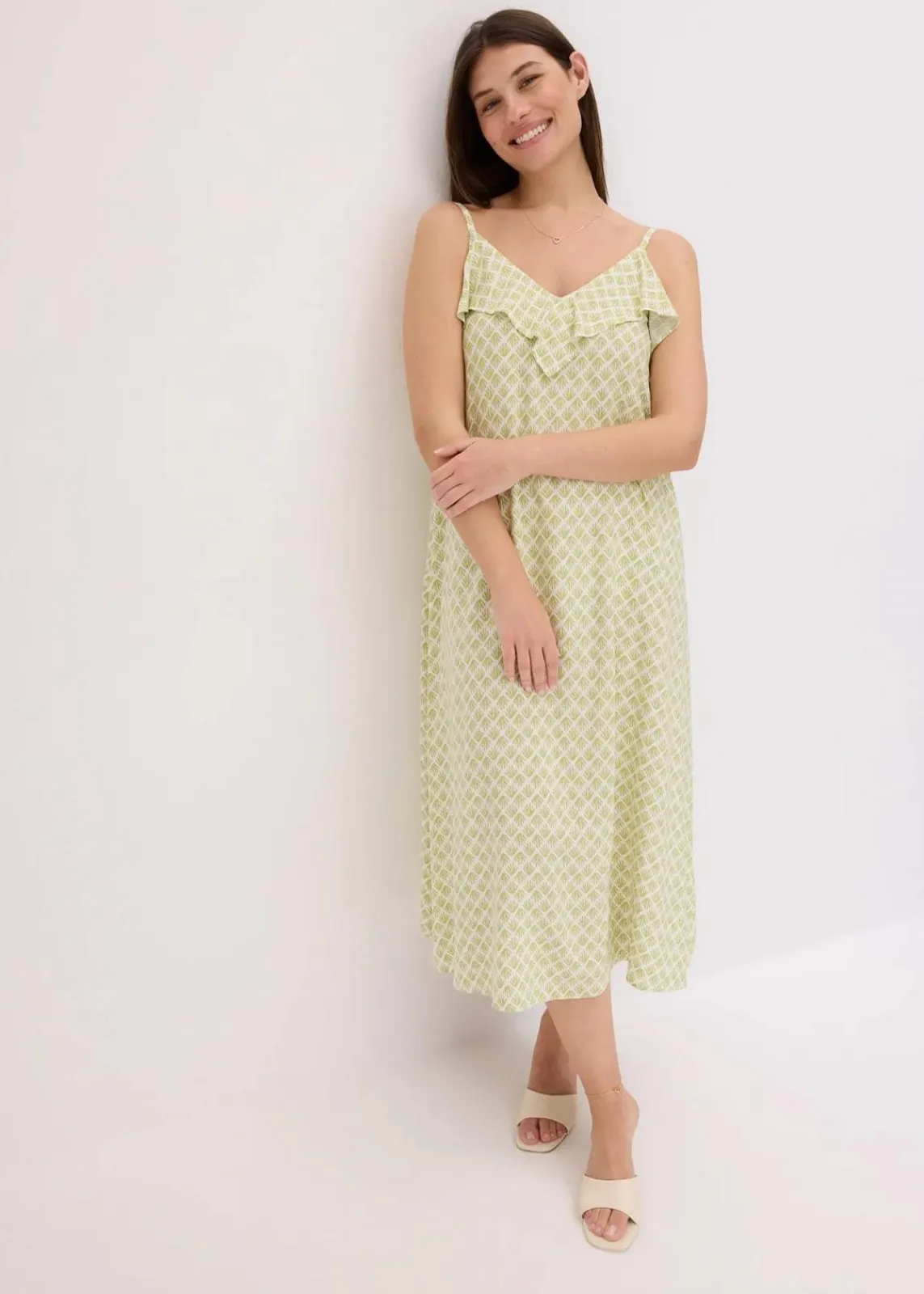 bonprix Bekleidung·Pullover & Strickjacken|Kleider^Midikleid mit Rüsche mattpistazie bedruckt