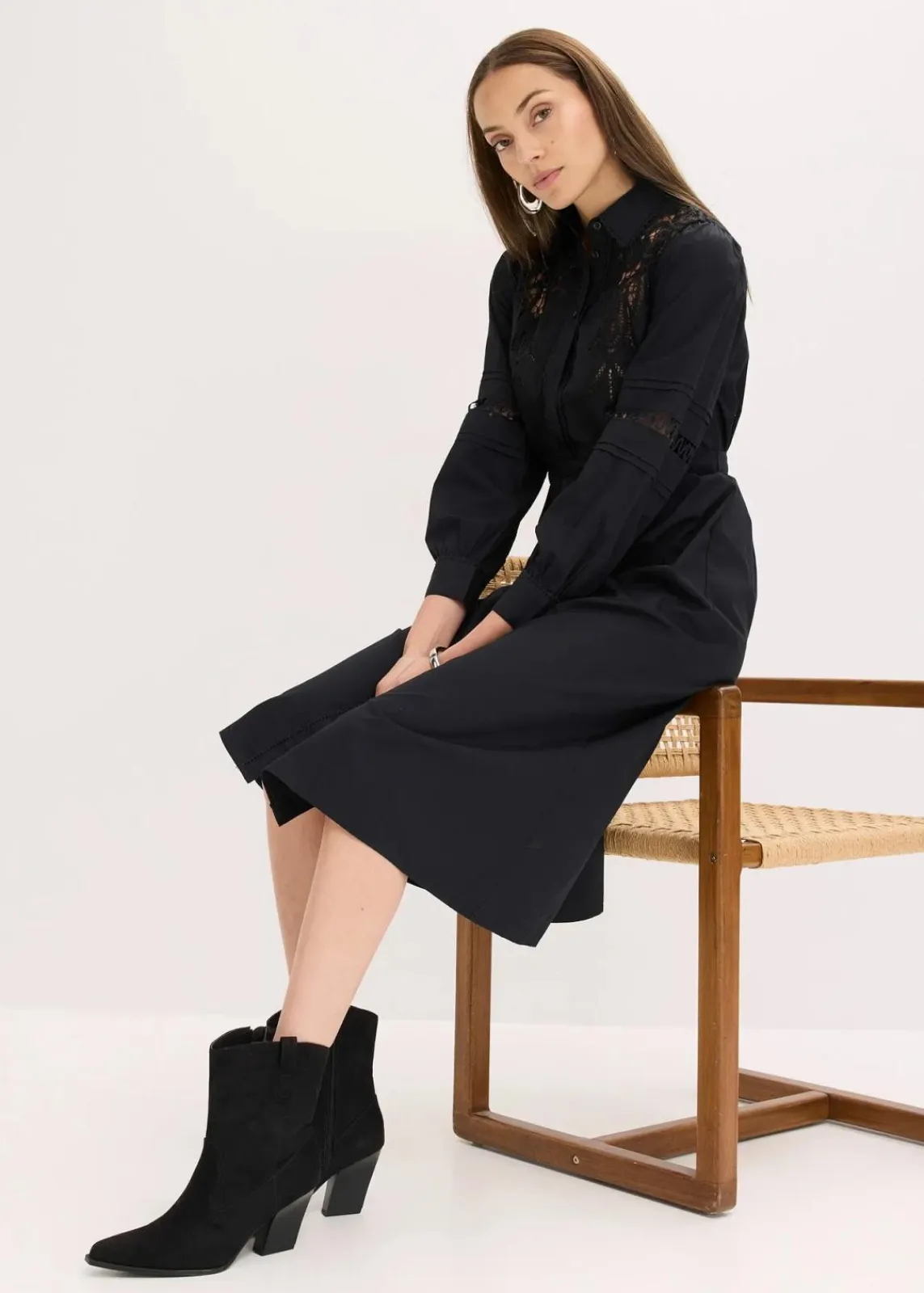bonprix Kleider^Midikleid mit Spitzeneinsatz aus Baumwolle schwarz