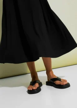 bonprix Kleider|Bekleidung·Pullover & Strickjacken^Midikleid mit Stickerei schwarz