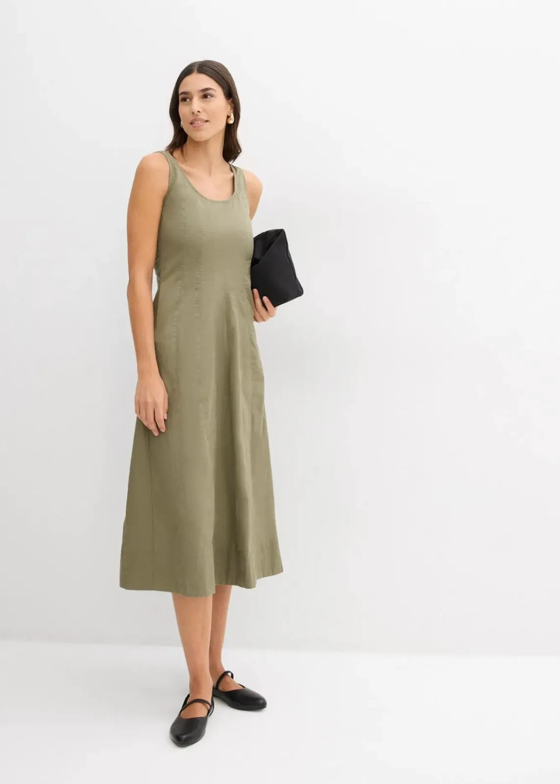 bonprix Bekleidung·Pullover & Strickjacken|Kleider^Midikleid mit vertikalen Nähten oliv