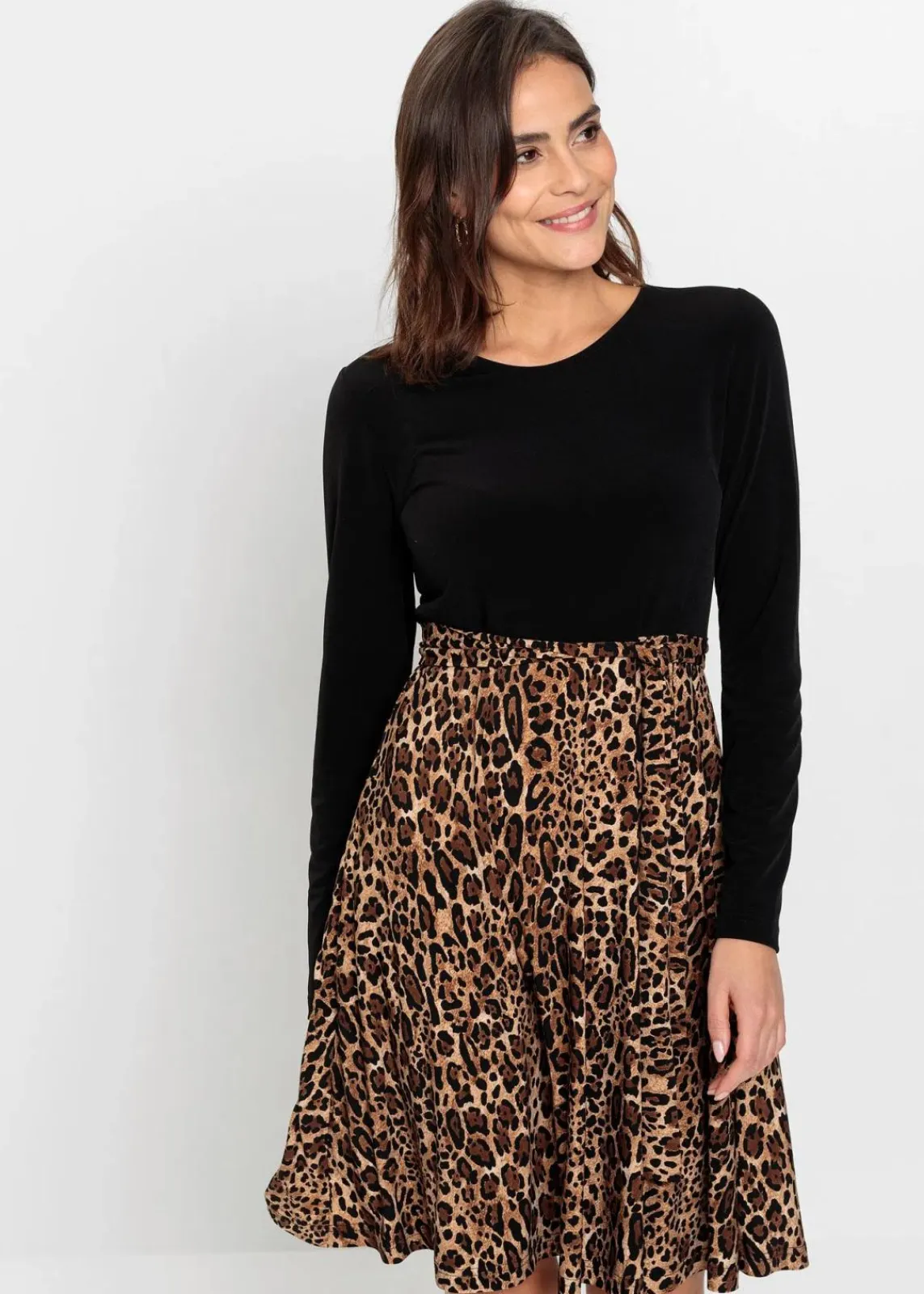 bonprix Kleider|Bekleidung·Pullover & Strickjacken^Minikleid schwarz/braun leo bedruckt