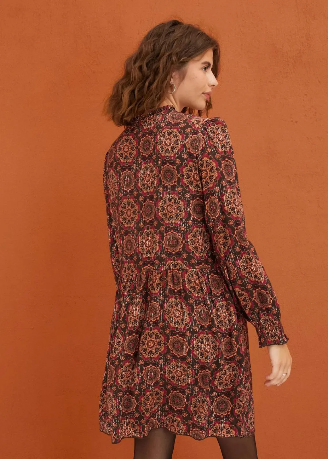 bonprix Kleider|Bekleidung·Pullover & Strickjacken^Minikleid dunkelbraun/mokkabraun bedruckt