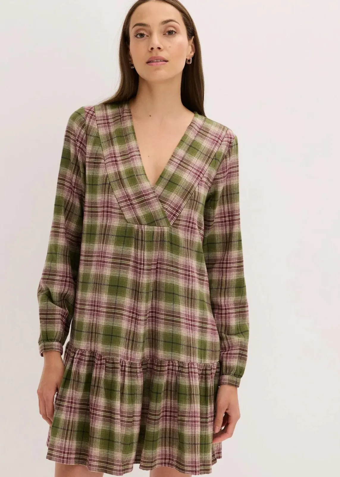 bonprix Bekleidung·Pullover & Strickjacken|Kleider^Minikleid aus Baumwoll-Mix oliv kariert