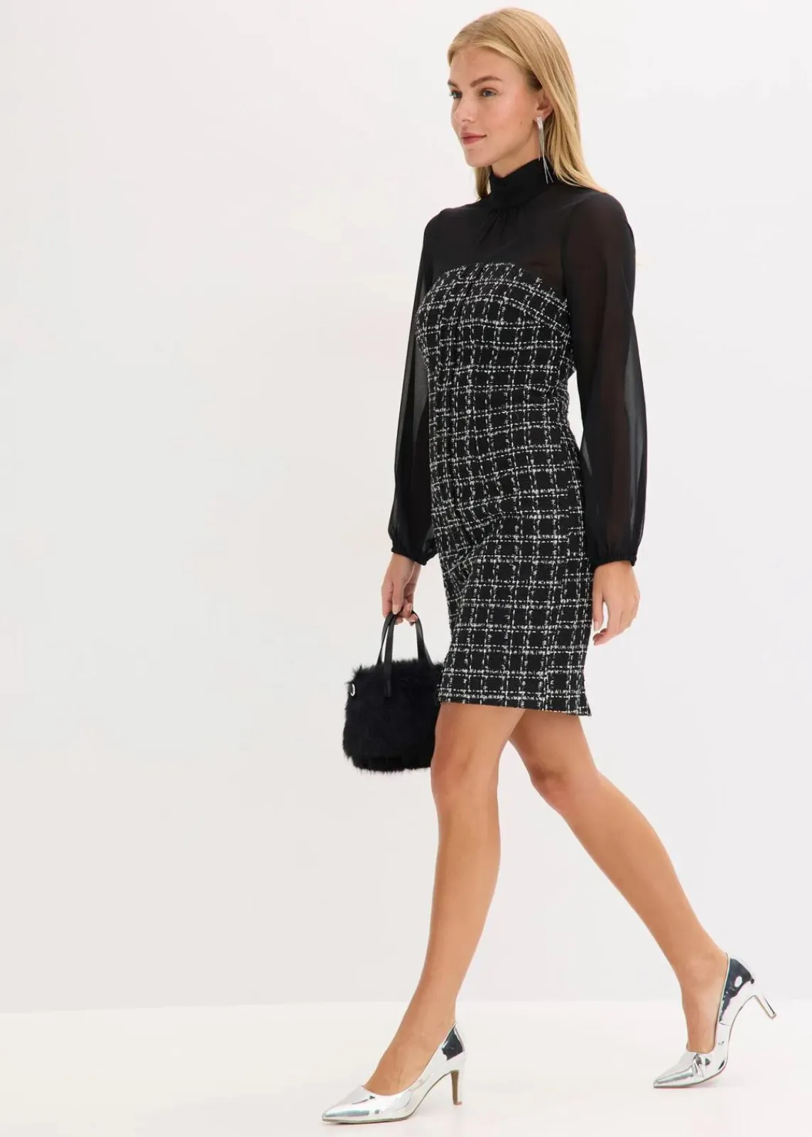 bonprix Bekleidung·Pullover & Strickjacken^Minikleid aus Bouclé mit Chiffon Ärmeln schwarz/weiß kariert