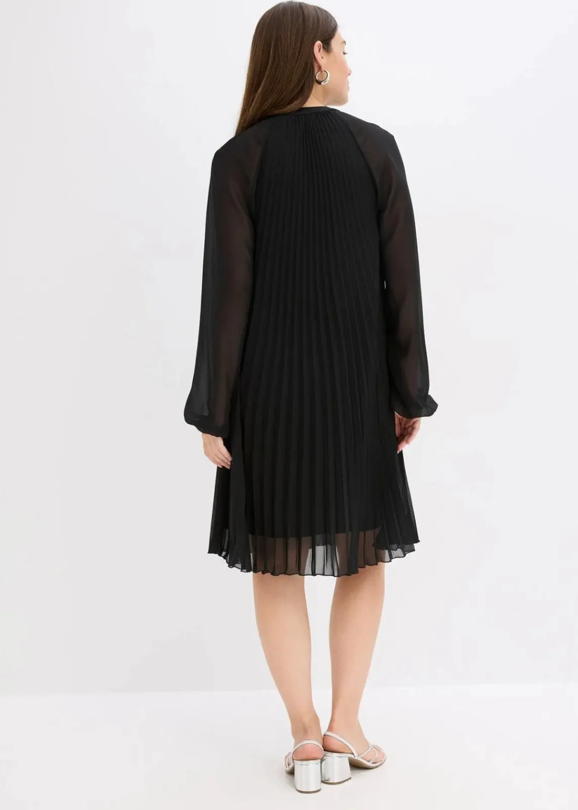 bonprix Kleider|Festliche Mode^Minikleid aus feinem Chiffon mit Plisseé schwarz