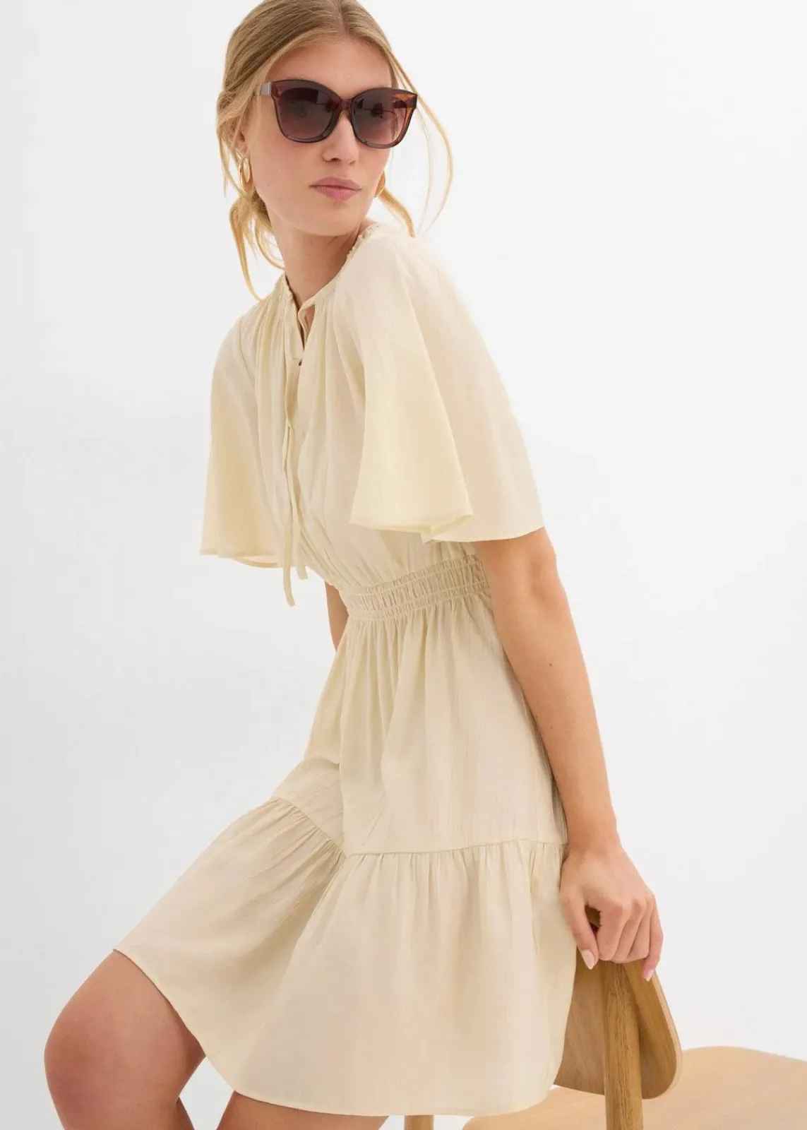 bonprix Kleider|Bekleidung·Pullover & Strickjacken^Minikleid aus fließendem Viskose-Mix natur