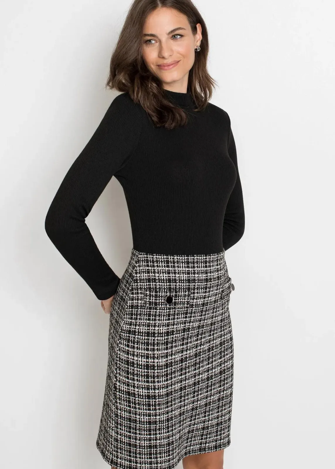 bonprix Kleider|Bekleidung·Pullover & Strickjacken^Minikleid aus fließendem Viskose-Mix schwarz/weiss boucle