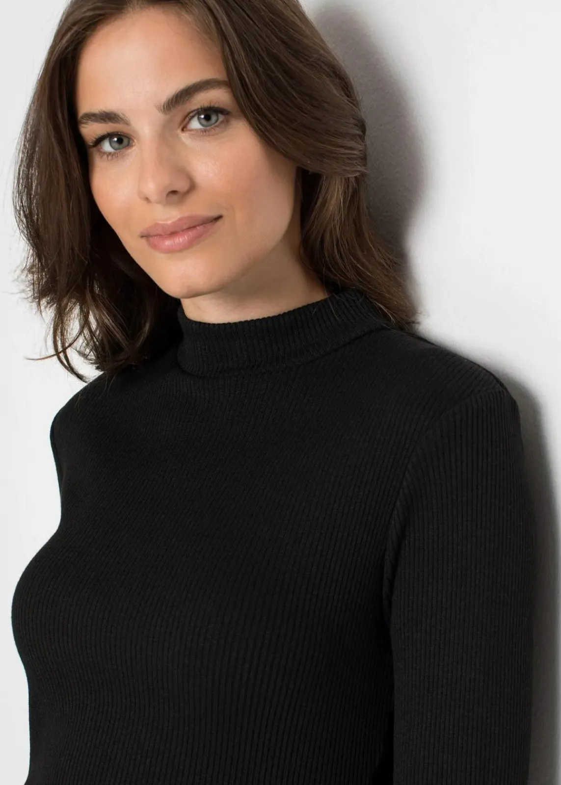 bonprix Kleider|Bekleidung·Pullover & Strickjacken^Minikleid aus fließendem Viskose-Mix schwarz/weiss boucle