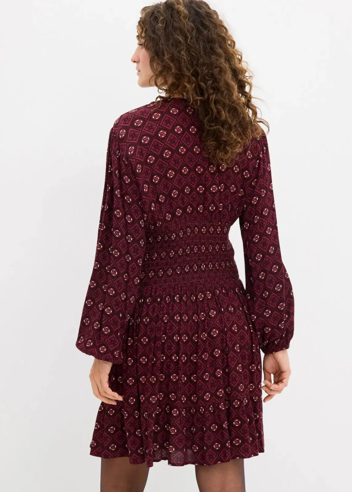 bonprix Kleider|Nachhaltigere Materialien^Minikleid aus fließender Viskose weinrot
