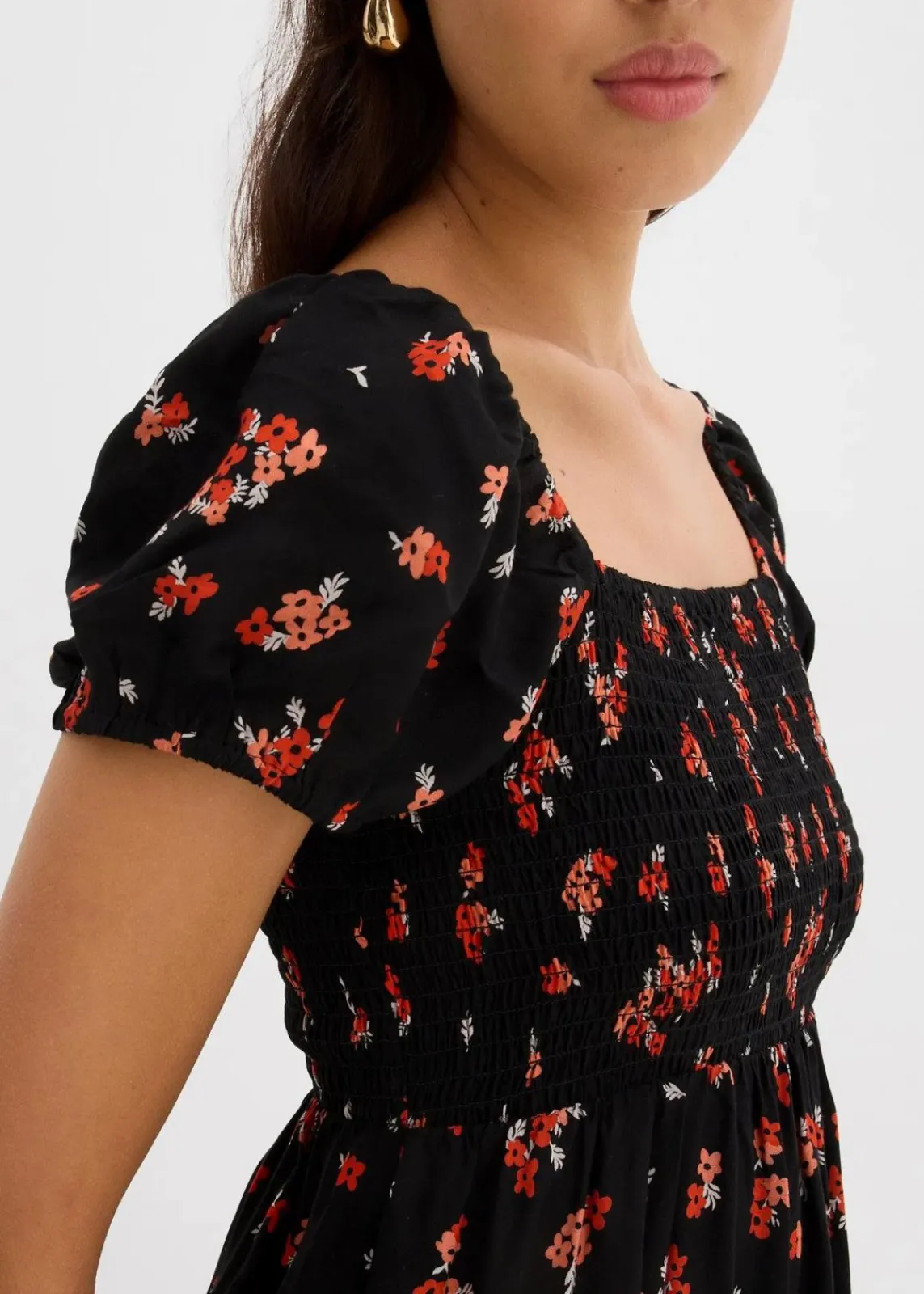 bonprix Nachhaltigere Materialien|Kleider^Minikleid aus fließender Viskose schwarz/weiß/tieforange bedruckt
