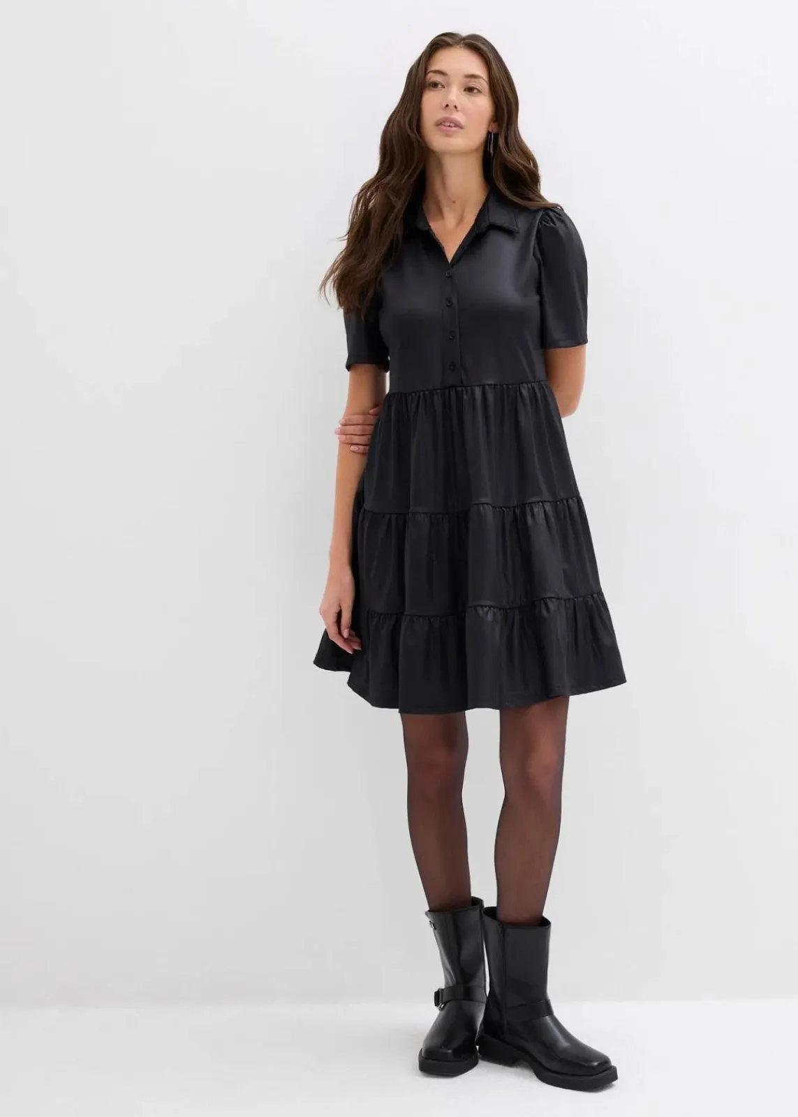 bonprix Bekleidung·Pullover & Strickjacken|Kleider^Minikleid aus glänzendem Material schwarz