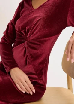 bonprix Bekleidung·Pullover & Strickjacken|Festliche Mode^Minikleid aus glänzendem Samt rubinrot