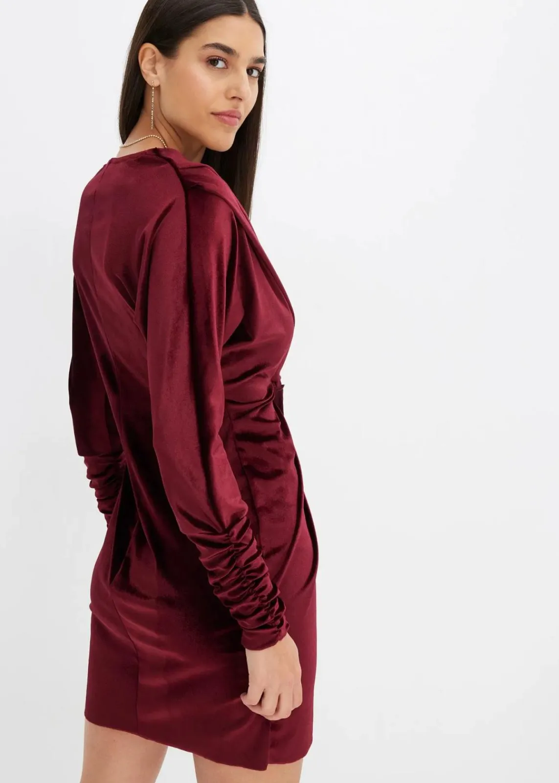 bonprix Bekleidung·Pullover & Strickjacken|Kleider^Minikleid aus softem Samt ahornrot