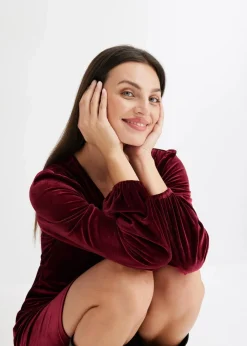 bonprix Bekleidung·Pullover & Strickjacken|Kleider^Minikleid aus softem Samt im Wickeloptik dunkelrot