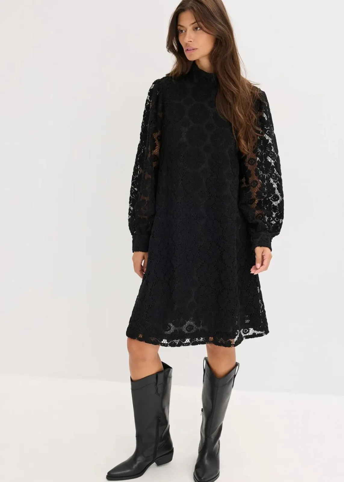 bonprix Bekleidung·Pullover & Strickjacken|Kleider^Minikleid aus Spitze schwarz