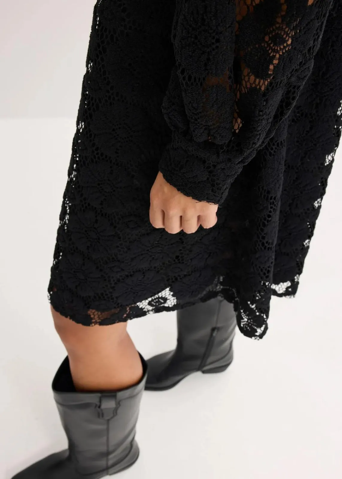 bonprix Bekleidung·Pullover & Strickjacken|Kleider^Minikleid aus Spitze schwarz