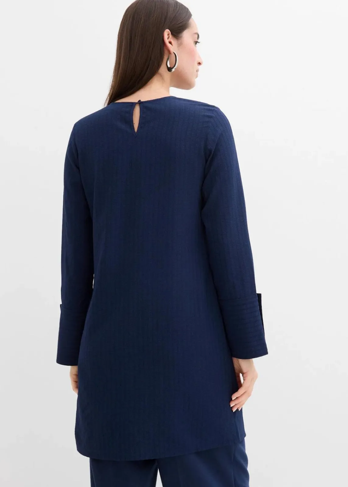 bonprix Kleider^Minikleid aus strukturiertem Material dunkelblau